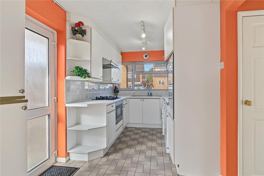 Bevisland, Eldene, East Swindon, SN3 photo 4