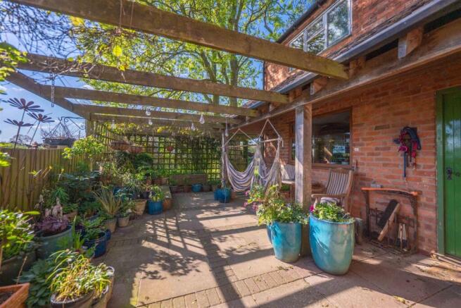 Rear Garden (FARM COTTAGE)