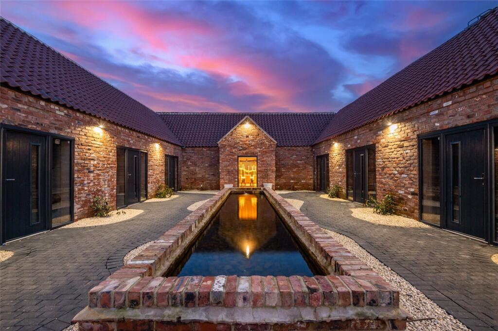 Main image of property: The 616 Venue, Chapel Farm, Newark On Trent