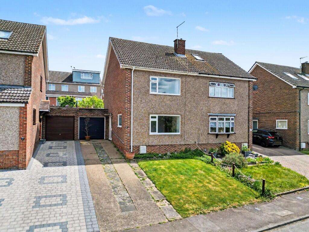Main image of property: Linton Close, Saffron Walden, Essex, CB11