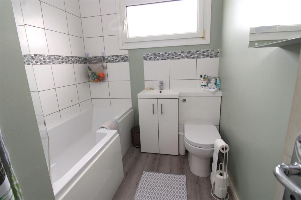 House in Littlehampton, Wick - More