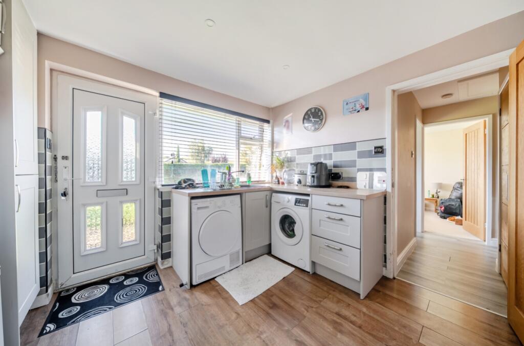 House in North Kesteven, Metheringham - More