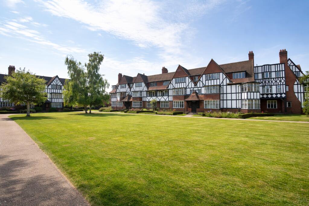 Main image of property: Queens Drive, London