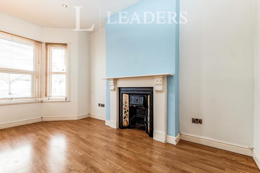 Westcourt Road, Worthing, BN14 - View 5