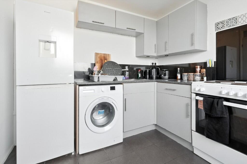 Westwell Close, Orpington, BR5 photo 4