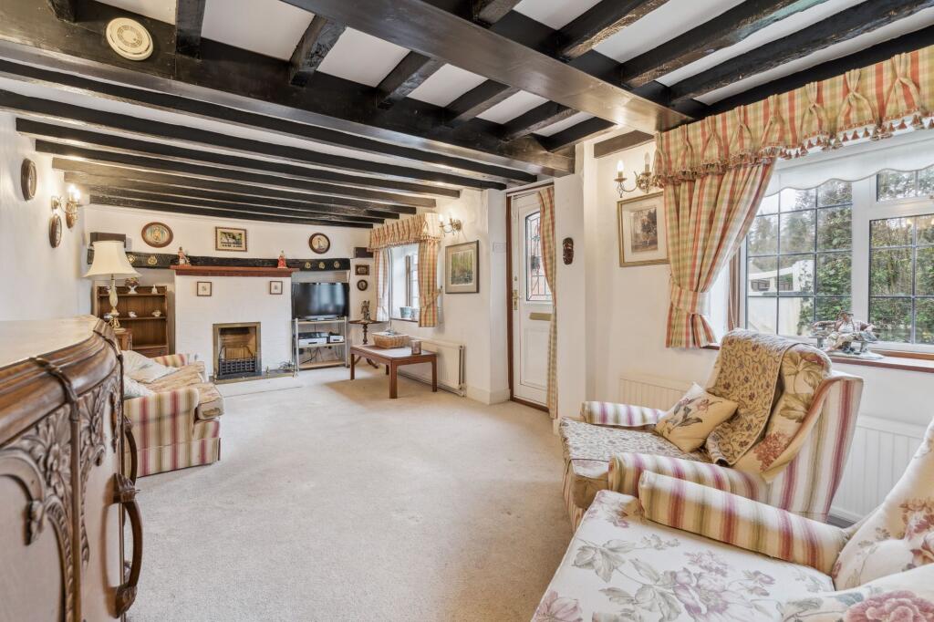 House in Great Kingshill, Hughenden - View 3