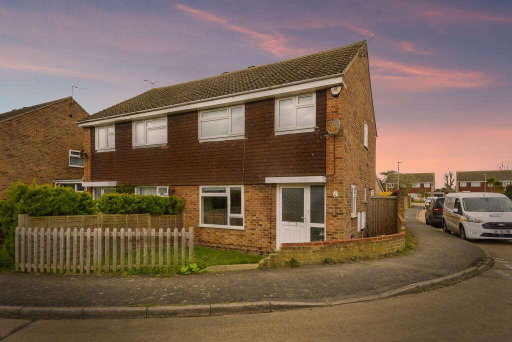 Main image of property: Farmleigh Avenue, Clacton-on-Sea, Essex, CO15