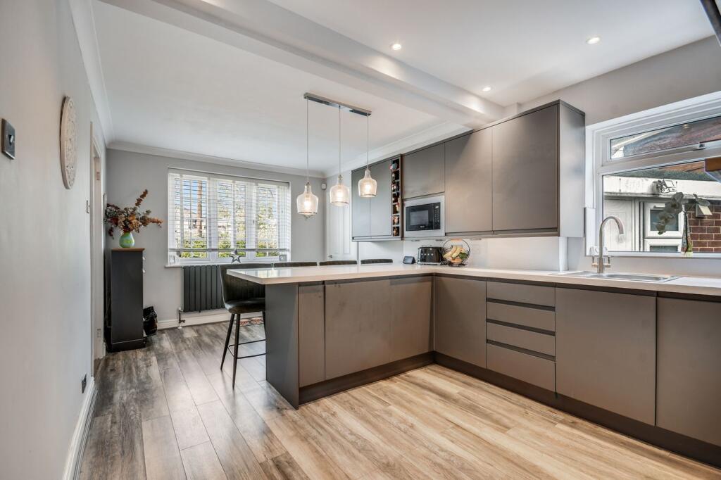 House in Brentwood, Essex - More