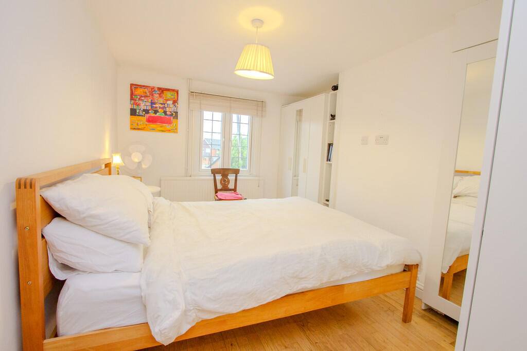 House in Tonbridge - More
