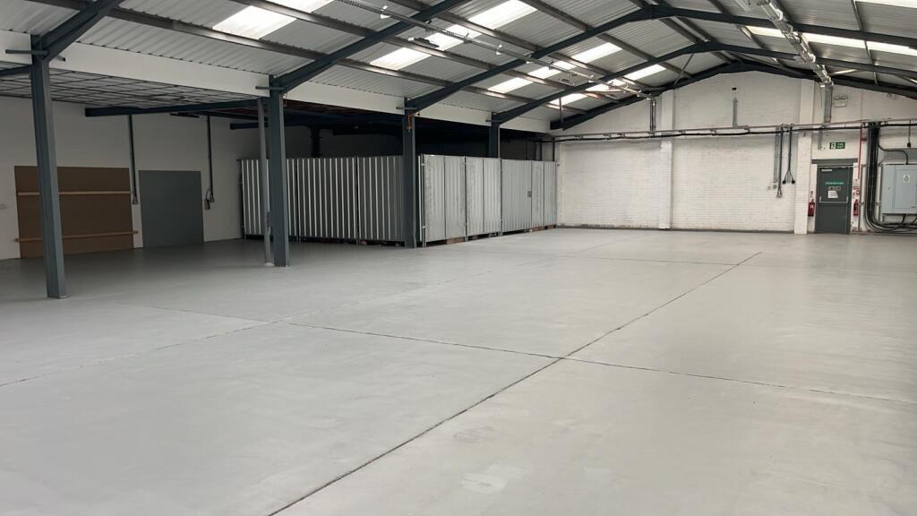 Large open-plan warehouse accommodation