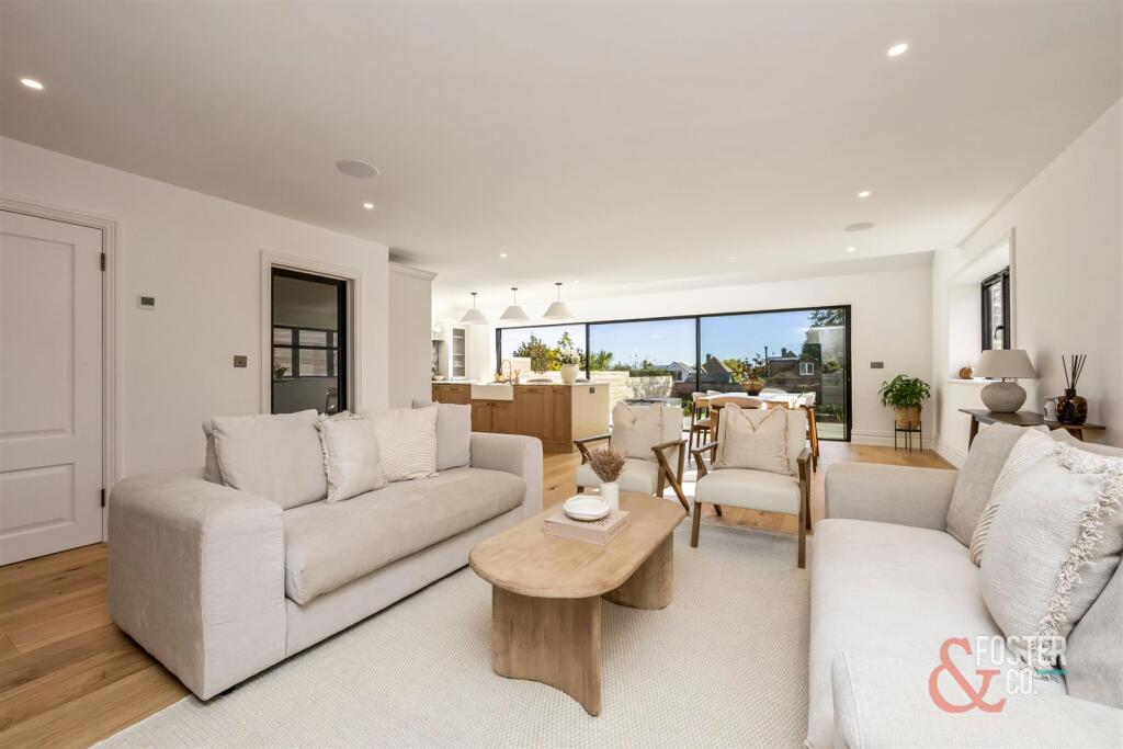 House in Brighton - View 5