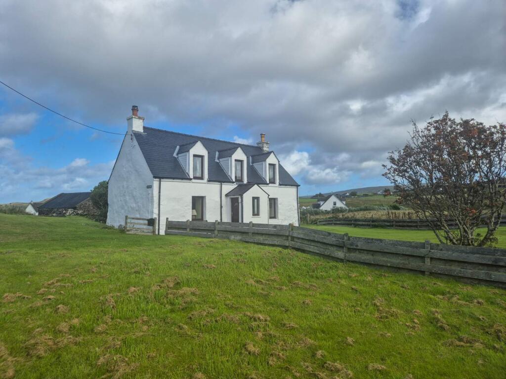 Main image of property: 14 Earlish, Portree, Isle of Skye, IV51 9XL