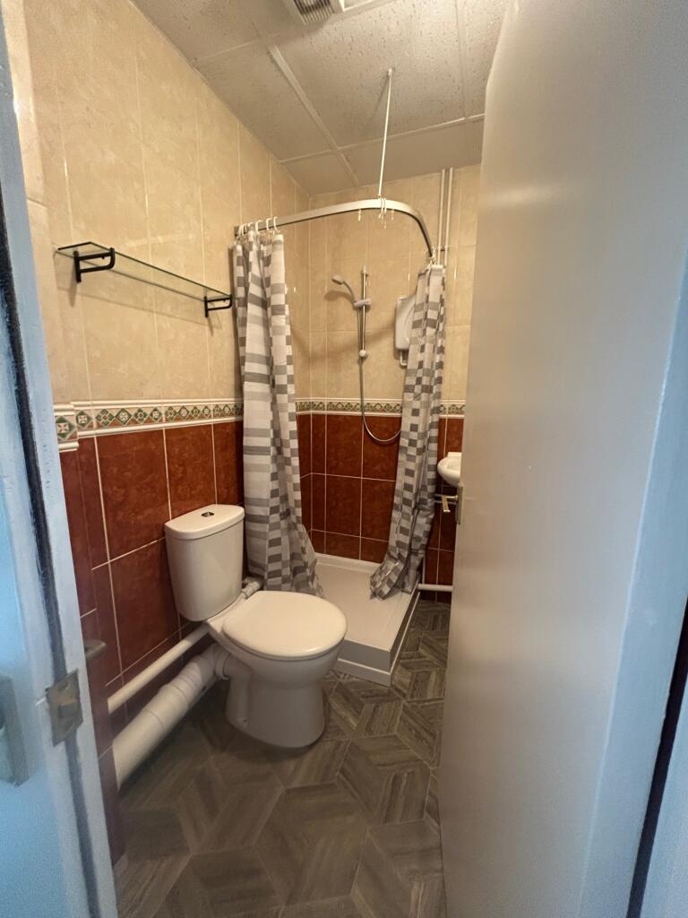 Apartment in Cardiff, Adamsdown - More