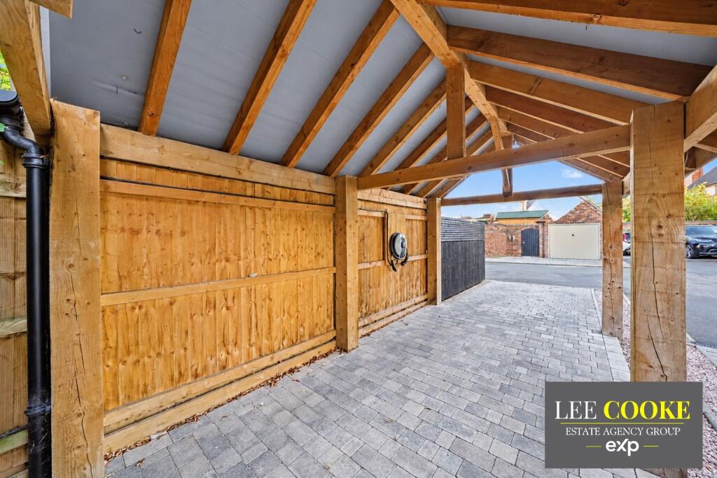House in Stoke-on-Trent - View 5