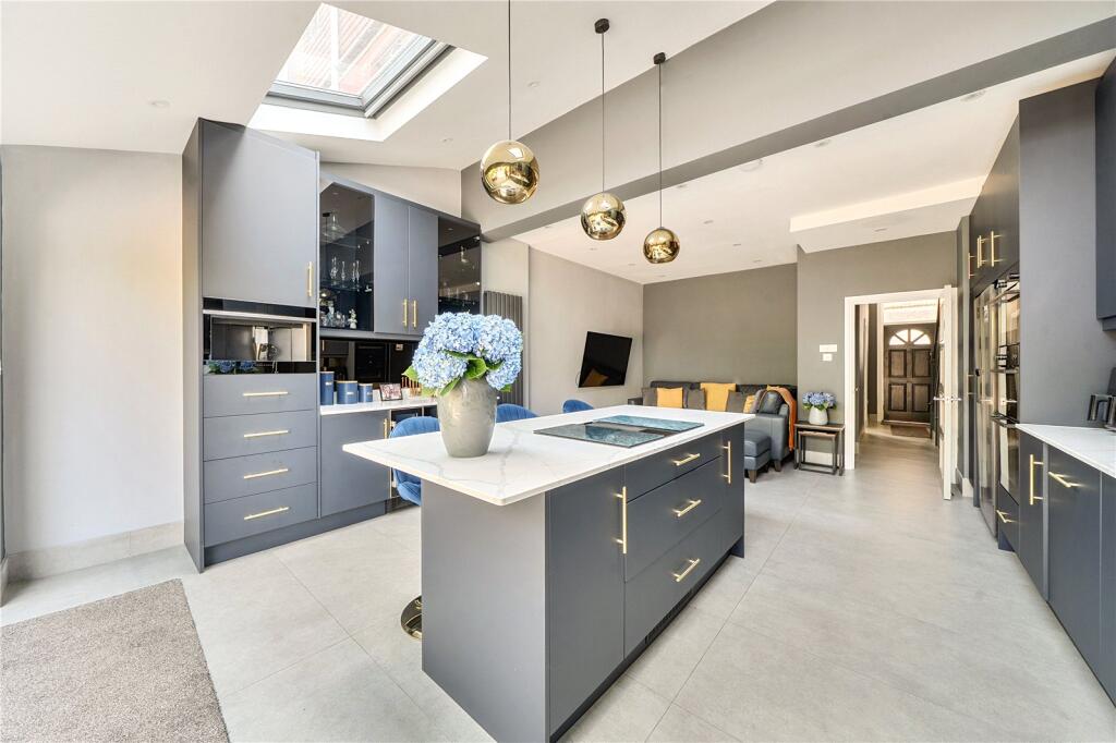 House in London - More