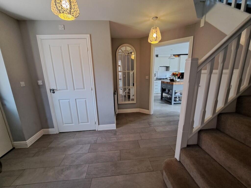 Sandringham Lane, Polegate, East Sussex, BN26 photo 4