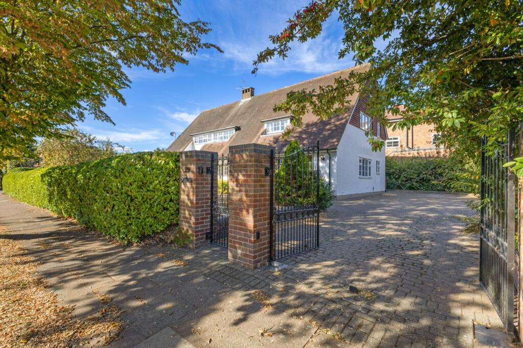 House in St Albans - View 2