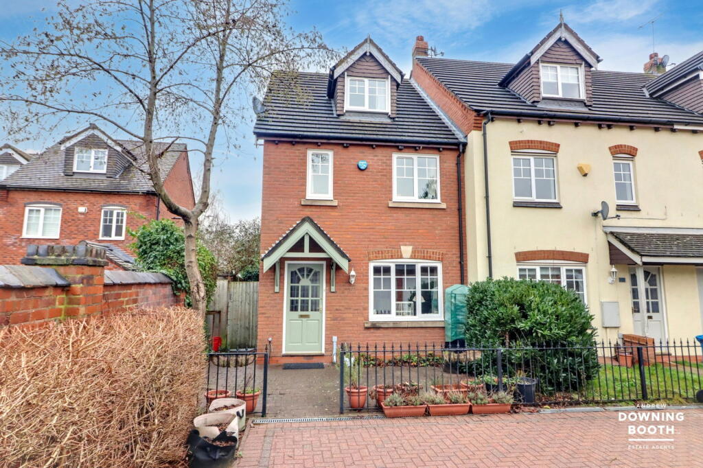 3-bed terraced on Burton Old Road East, Boley Park, Lichfield, WS14, £350,000