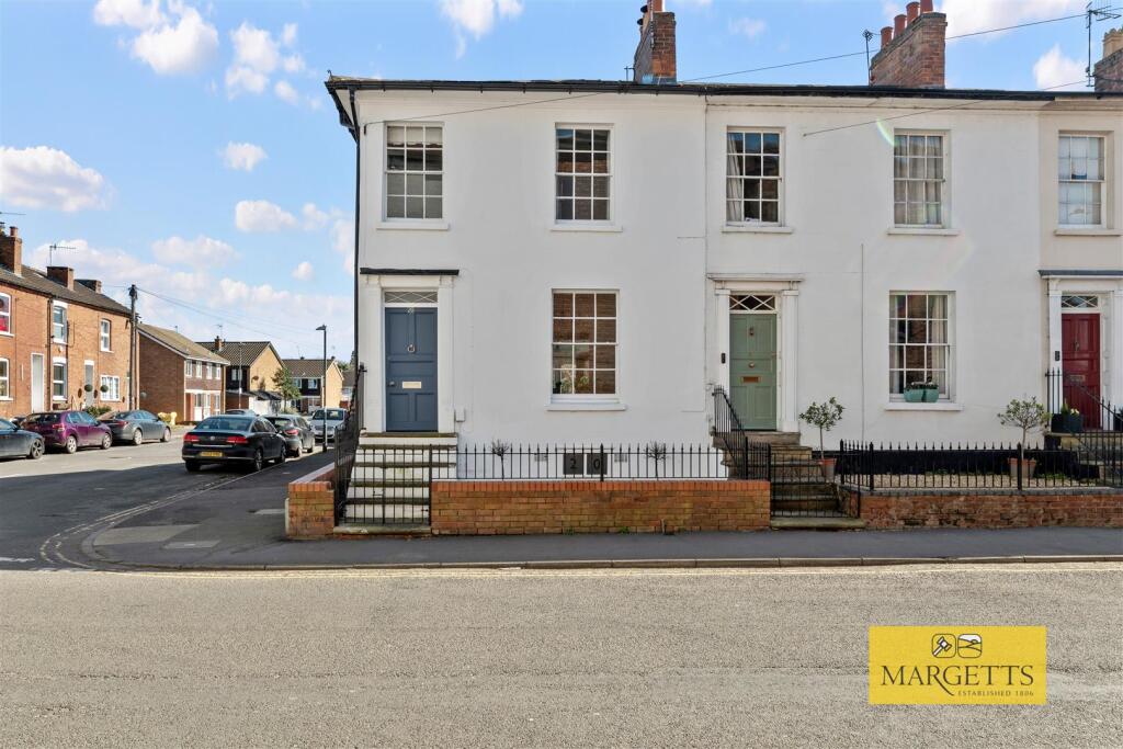 Main image of property: Hampton Street, Warwick
