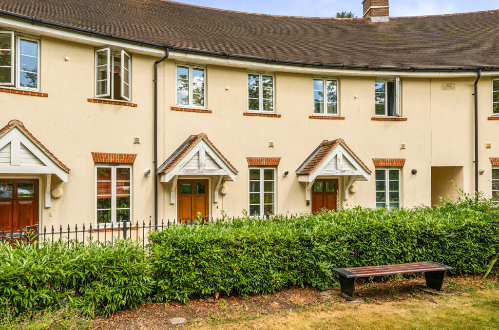 2-bed terraced on Bath Place, Chilbolton Avenue, Winchester, Hampshire, SO22, £465,000