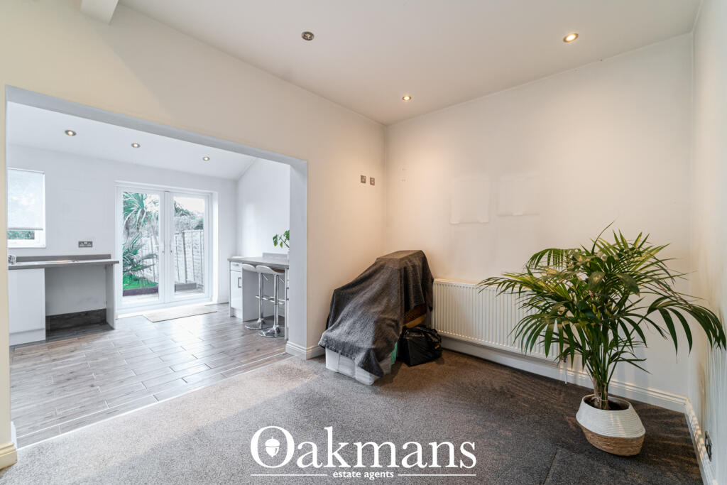 House in Birmingham, West Midlands - More