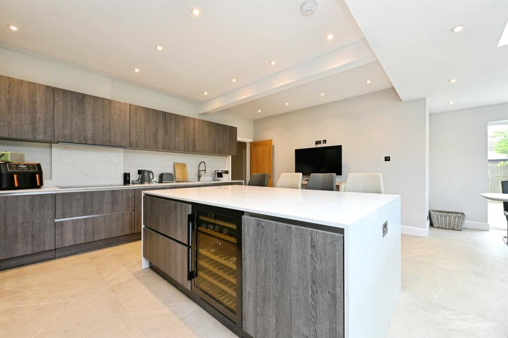 House in Peterborough - View 4