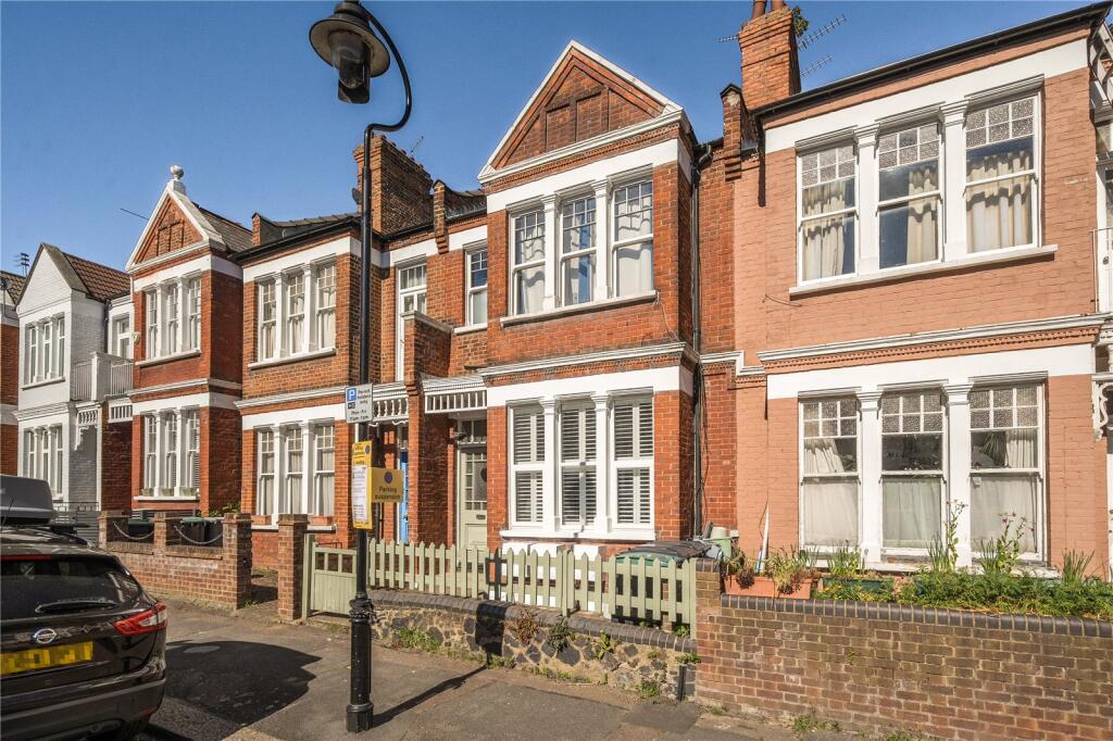 Main image of property: Rathcoole Gardens, London, N8