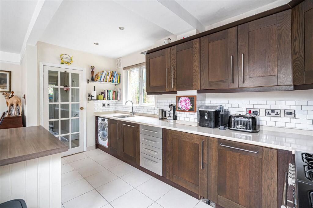 House in Waverley, Camelsdale, Haslemere - View 2