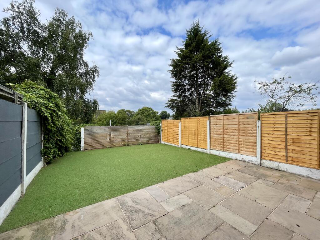 House in Stockport, Woodbank Estate, Portwood - View 2