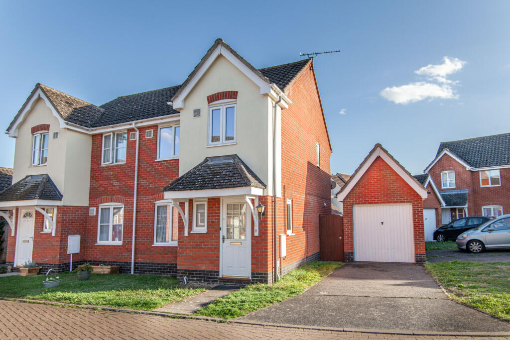 Main image of property: Borrett Place, Woodbridge, IP12 4TU