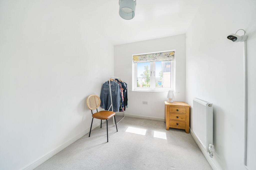 House in Rushmoor, Sky Plaza, Farnborough - View 5