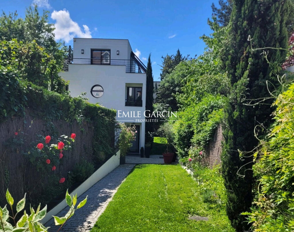 Main image of property: Paris-Isle of France, Hauts-de-Seine, St-Cloud