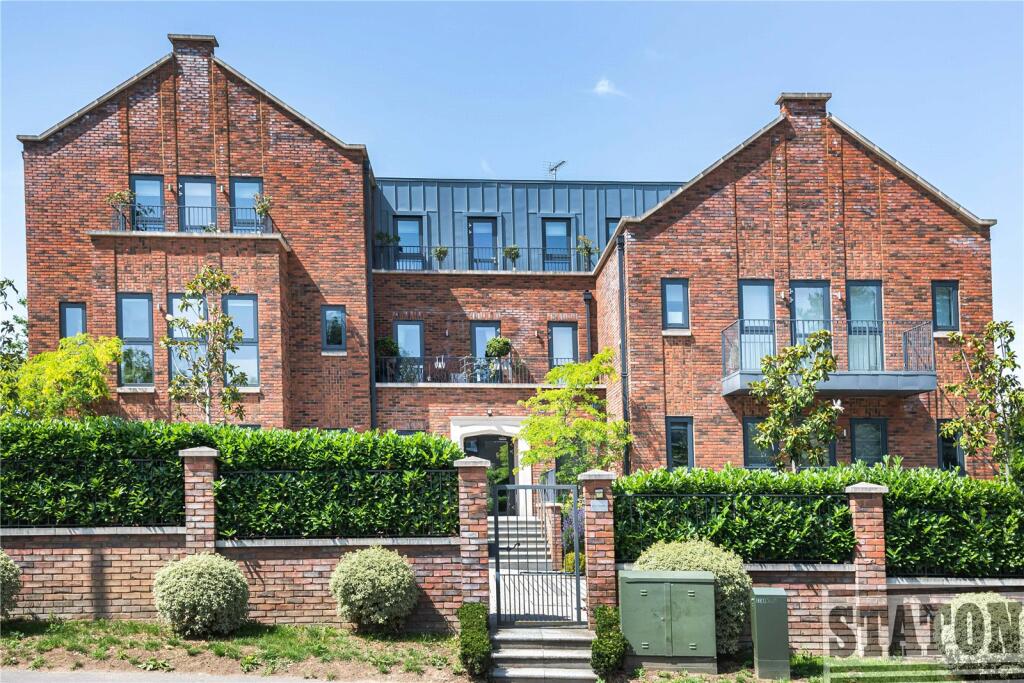 Main image of property: Watford Road, Radlett, Hertfordshire, WD7