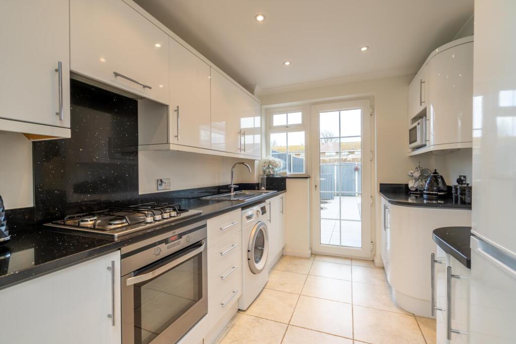 Tyne Way, Aldwick Park, Bognor Regis photo 4