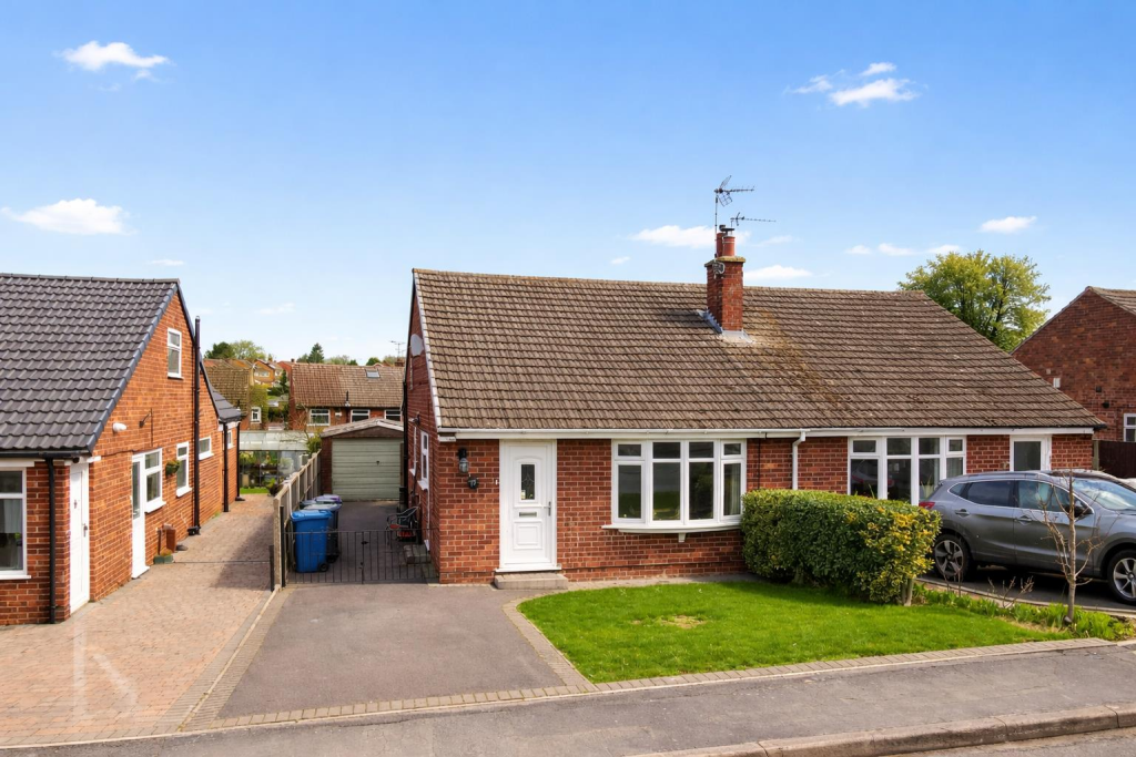 Main image of property: Beech Avenue, Keyworth, Nottingham