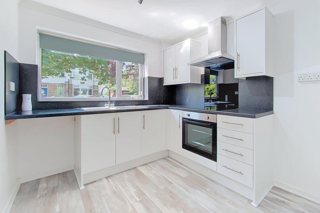 Apartment in Huddersfield - View 4