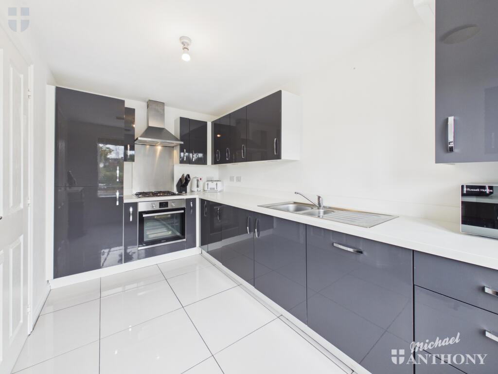 House in Fairford Leys, Berryfields - View 5