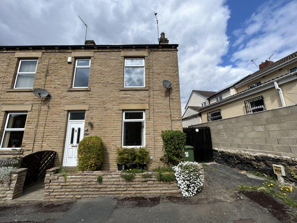 Main image of property: Cambridge Street, Heckmondwike, WF16 0BH