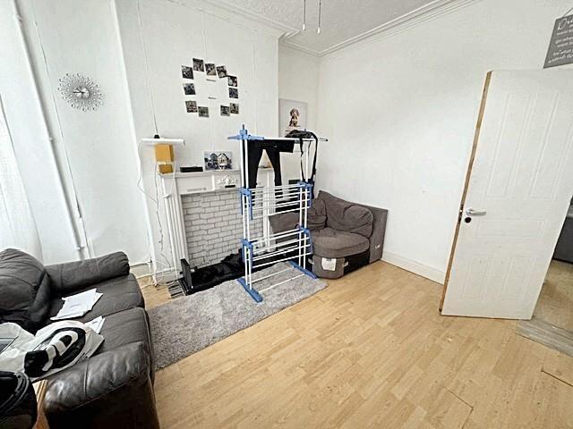 787 London Road, Stoke-On-Trent, Staffordshire, ST4 5NZ photo 4