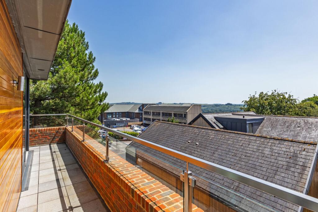 Apartment in Winchester, Sleepers' Hill - View 2