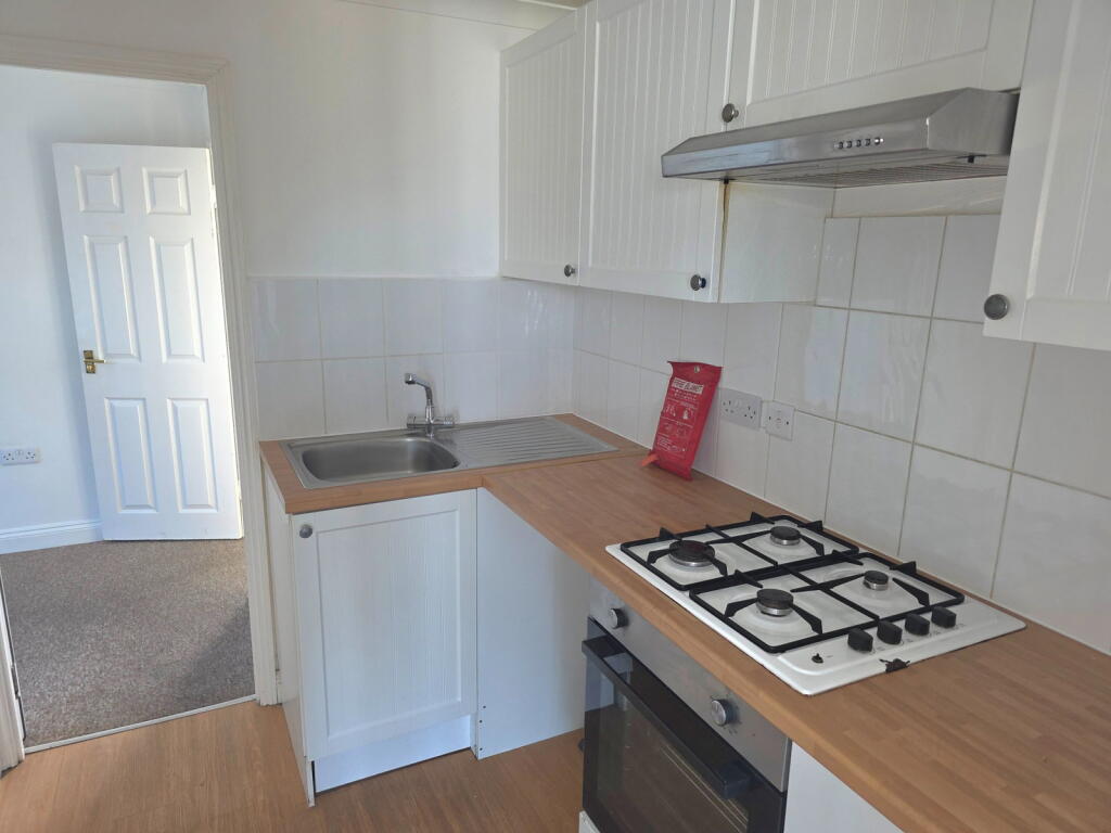 Apartment in Portsmouth - View 3