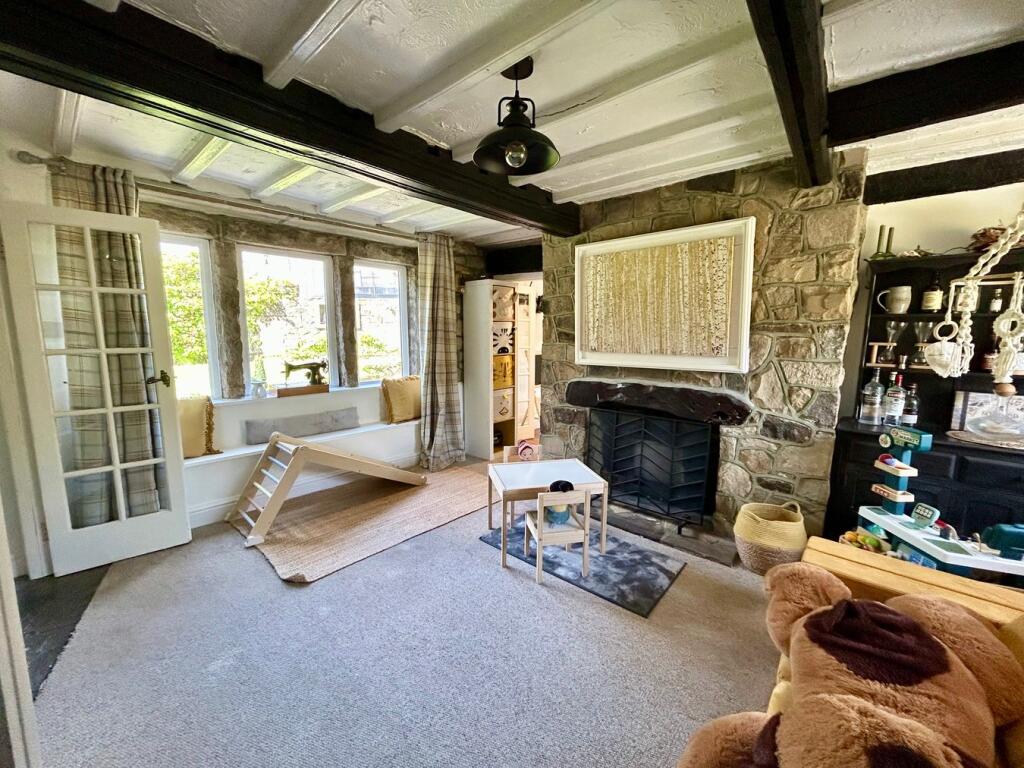 House in Bradford, Keighley - View 3