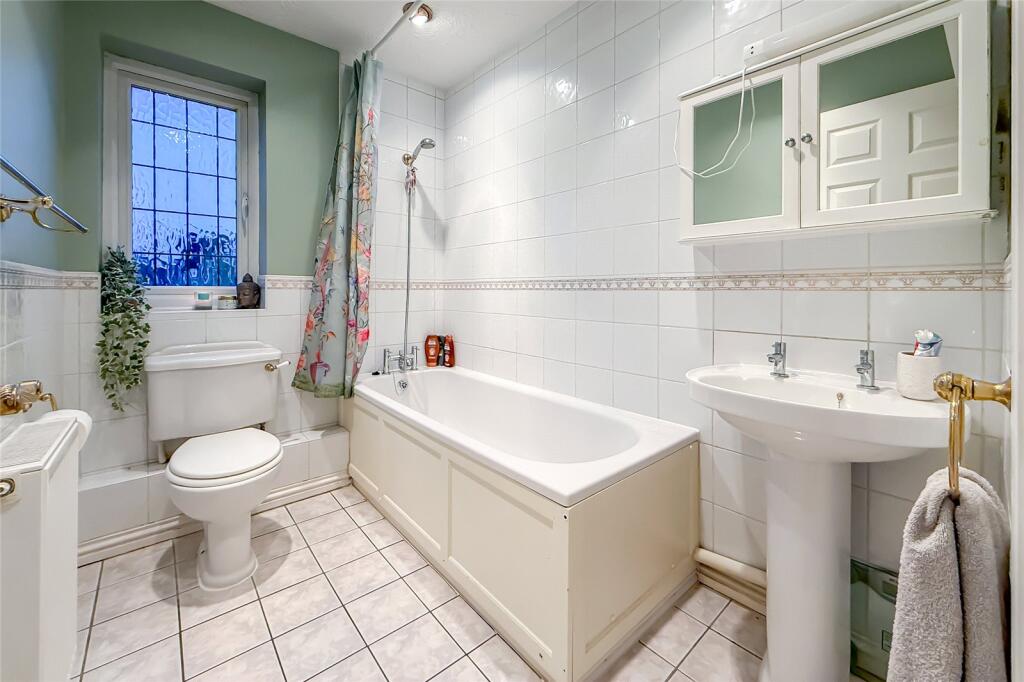 Additional image 6 of Magnolia Close, Park Street, St. Albans, Hertfordshire, AL2