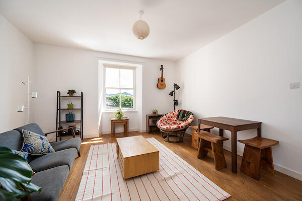 Apartment in Edinburgh, Redbraes, Leith - View 3