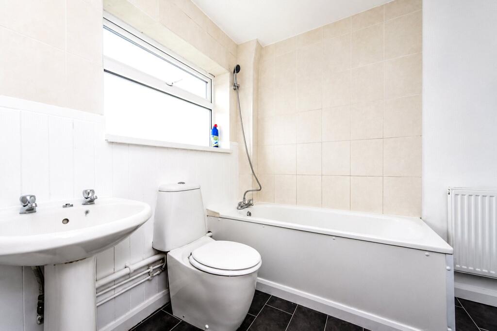 Apartment in Rainham - More
