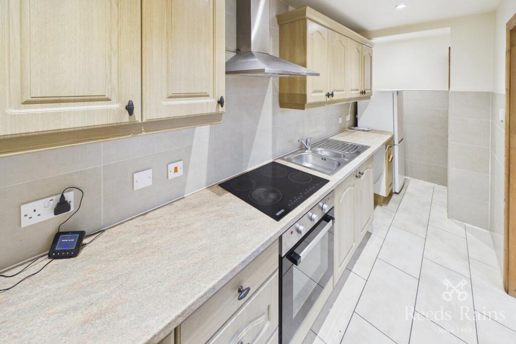 House in Kirklees, Brown Hill - More