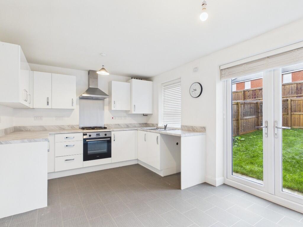 Dawlish Close, Hyde, Greater Manchester, SK14 photo 3