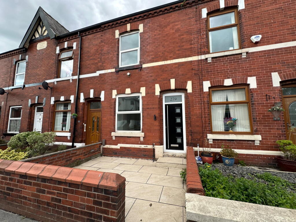 Main image of property: King Street, Dukinfield, SK16 4TL