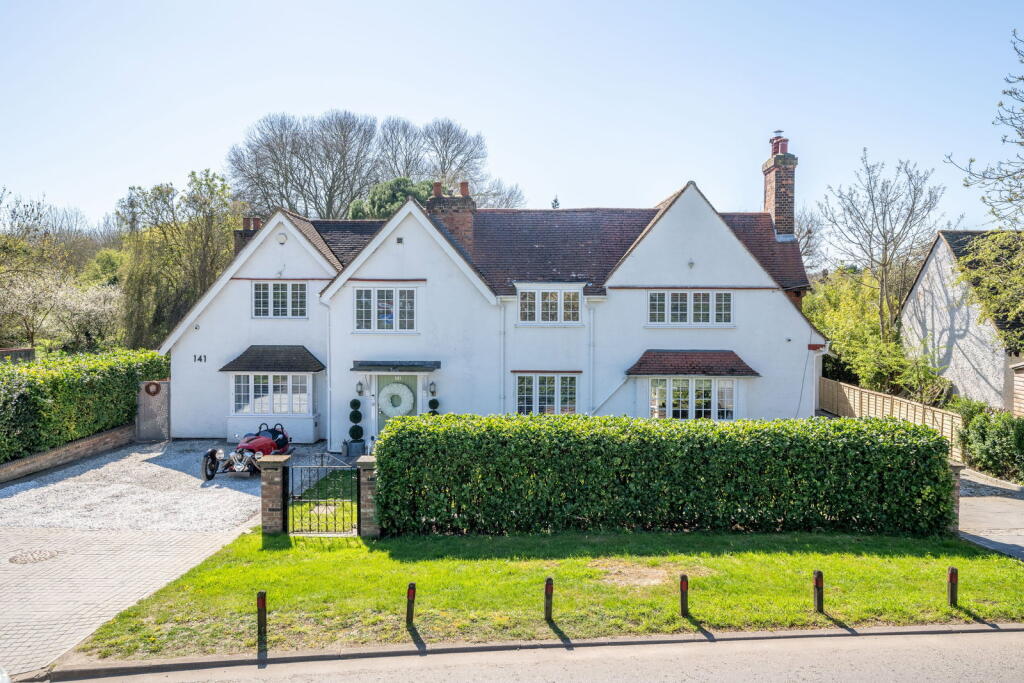 Main image of property: Wilbury Road, Letchworth Garden City, SG6 4JG