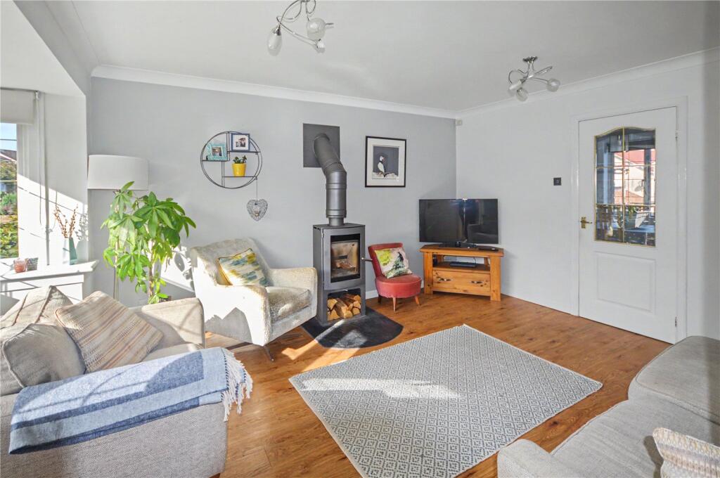 Myreton Drive, Bannockburn, Stirling, Stirlingshire, FK7 photo 2